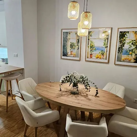 Lovelyloft Trafalgar Аликанте